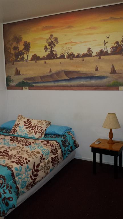Gecko'S Rest Budget Accommodation & Backpackers Mackay Room photo